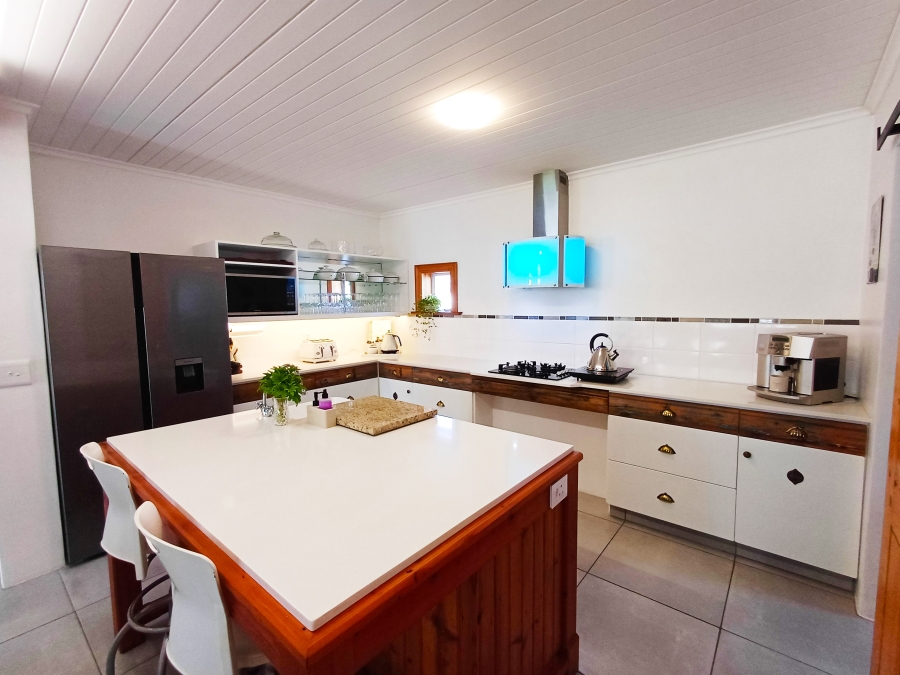 2 Bedroom Property for Sale in Palmiet Western Cape